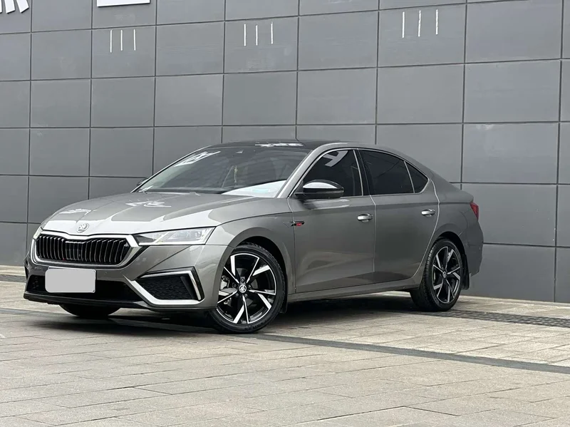 Volkswagen Octavia — фото 1