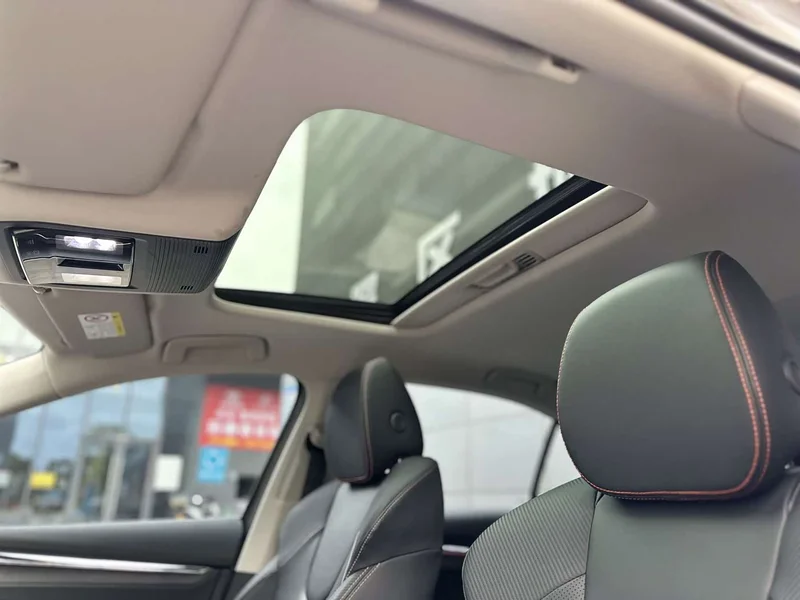 Volkswagen Octavia — фото 13