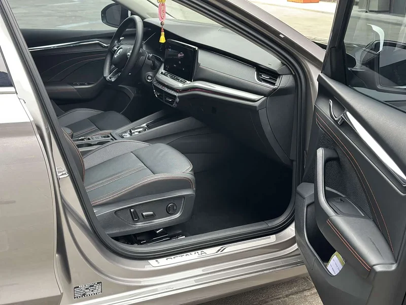 Volkswagen Octavia — фото 6