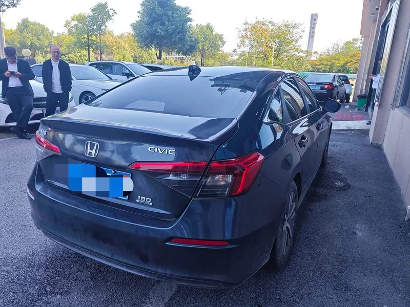 Honda Civic — фото 4