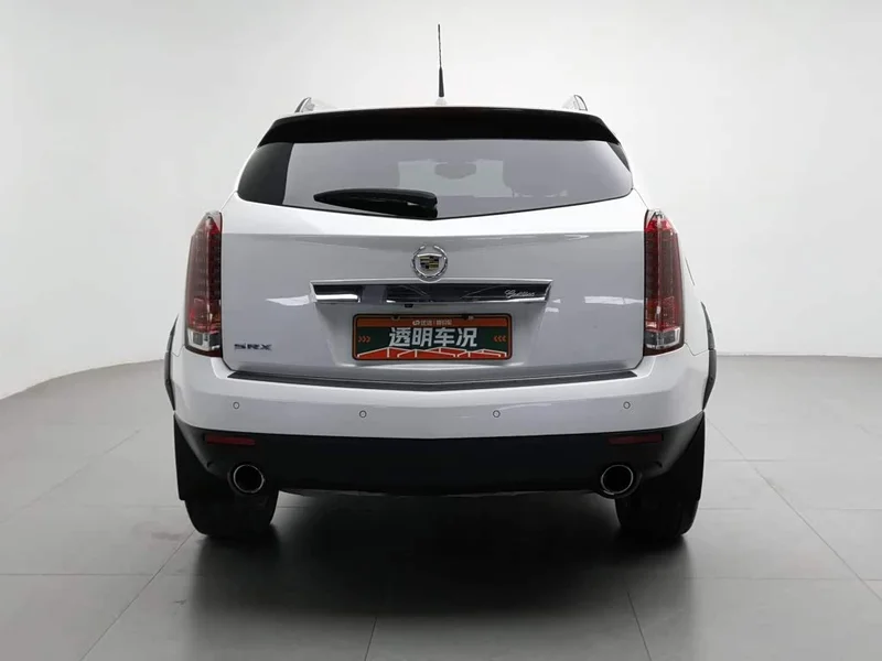 Cadillac SRX — фото 4