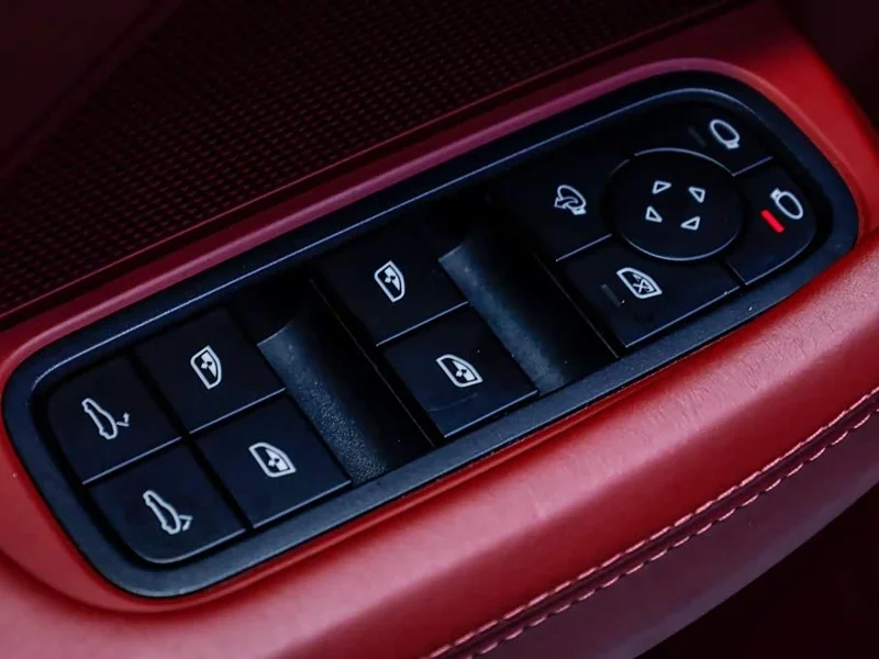 Porsche Panamera — фото 12