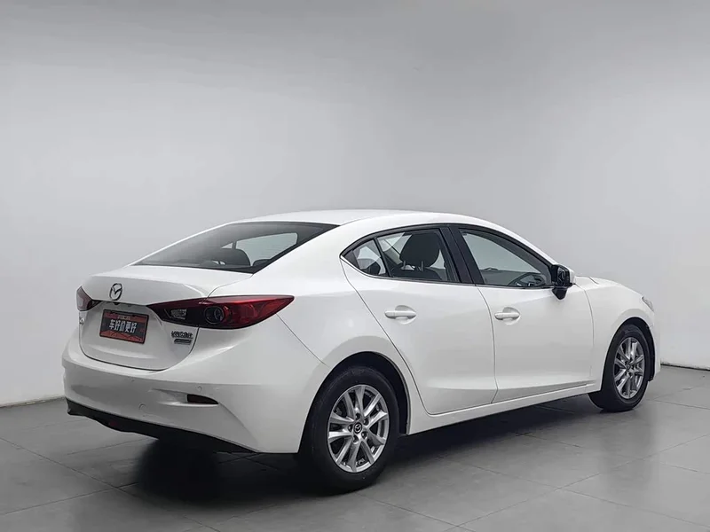Mazda 3 Axela — фото 2