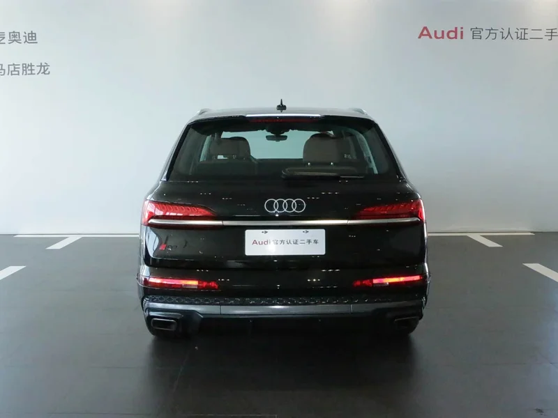 Audi Q7 — фото 5