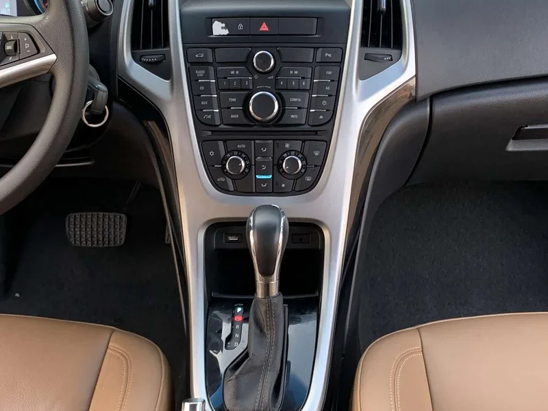 Buick Excelle — фото 10