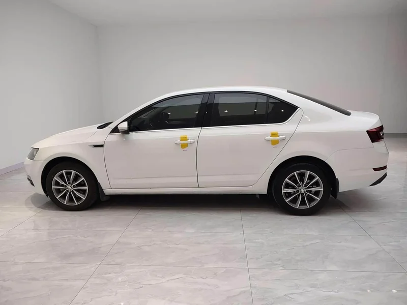 Volkswagen Octavia — фото 4