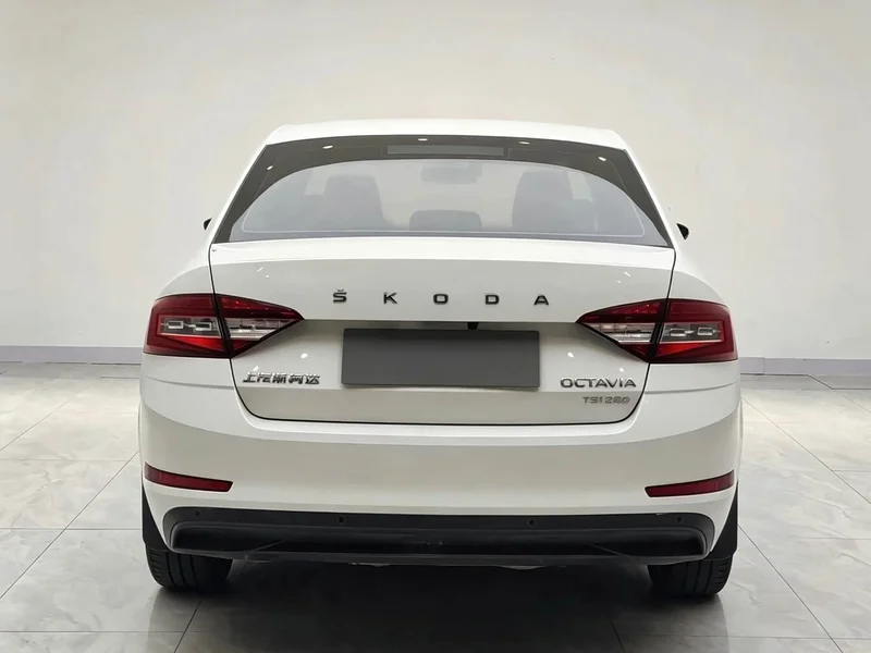 Volkswagen Octavia — фото 6