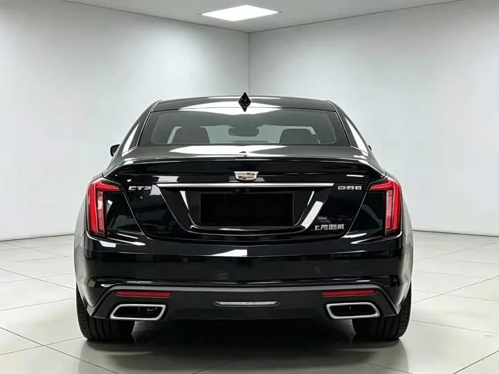 Cadillac CT5 — фото 7