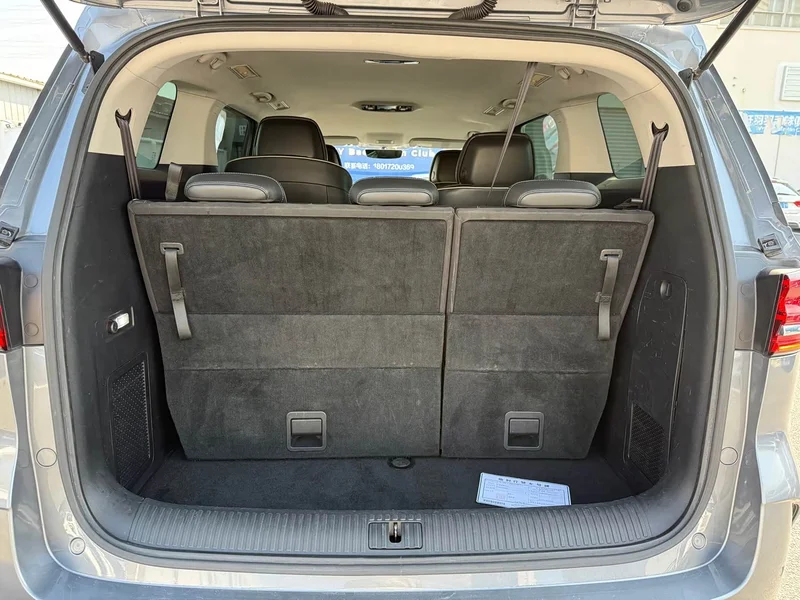 Roewe iMAX8 — фото 19