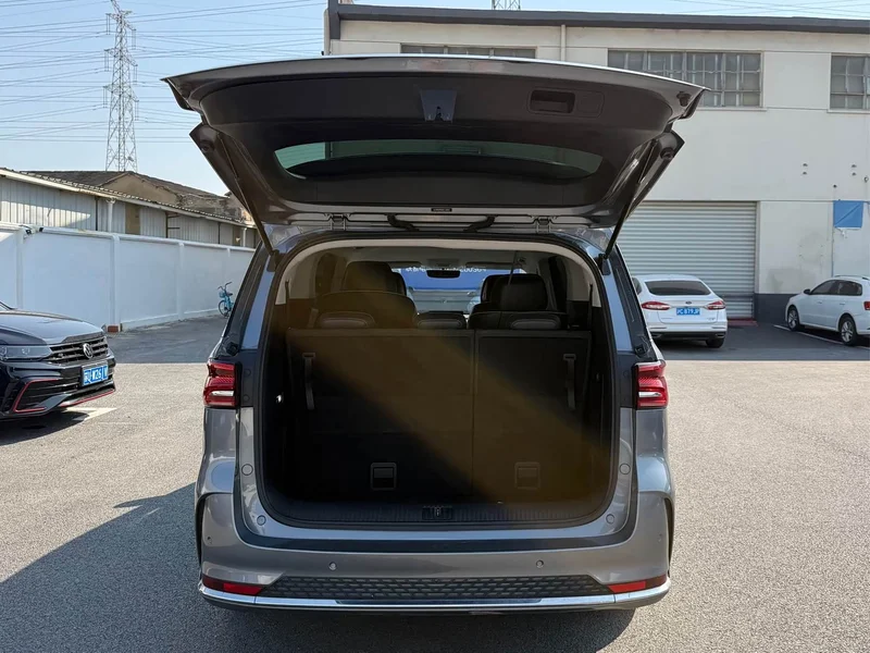 Roewe iMAX8 — фото 20