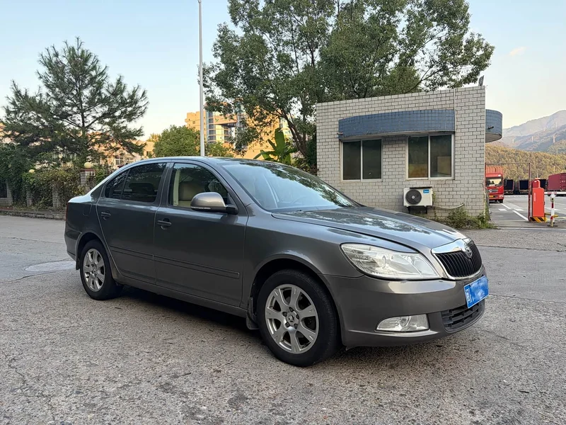 Volkswagen Octavia — фото 3