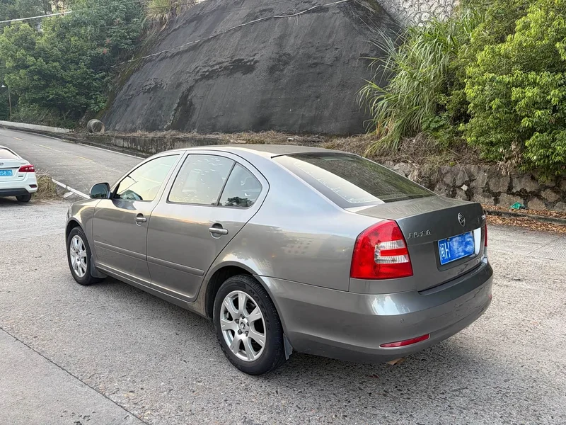 Volkswagen Octavia — фото 6