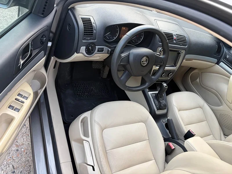 Volkswagen Octavia — фото 8