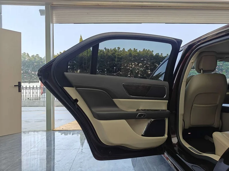 Lincoln Continental — фото 10