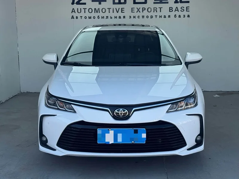 Toyota Corolla — фото 2