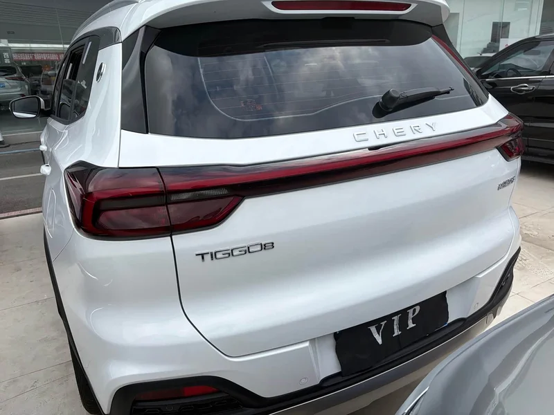 Chery Tiggo 8 — фото 16