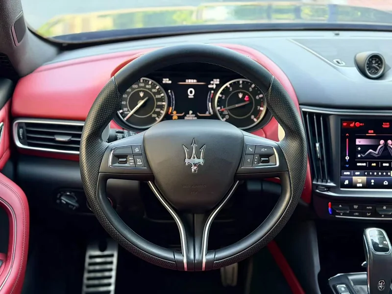 Maserati Levante — фото 3