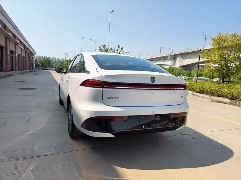 Roewe E6 — фото 9