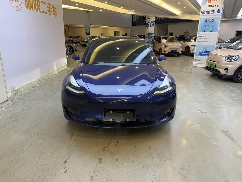 Tesla Model 3 — фото 2