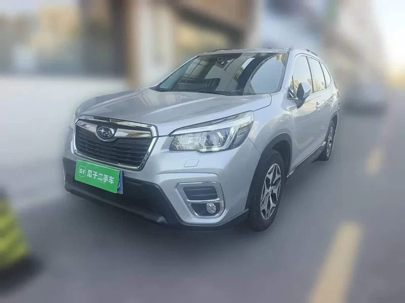 Subaru Forester — фото 1