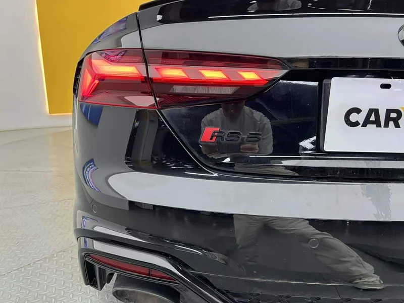 Audi RS 5 — фото 13