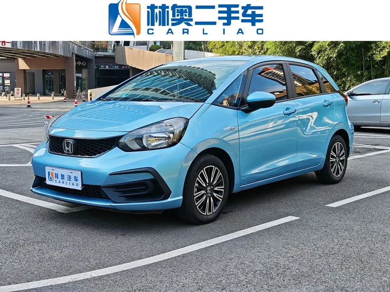 Honda Fit — фото 1