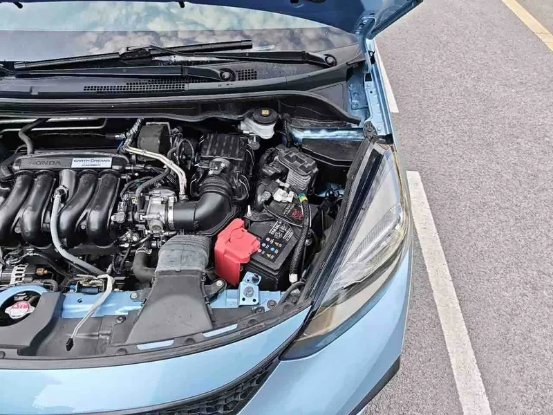 Honda Fit — фото 10