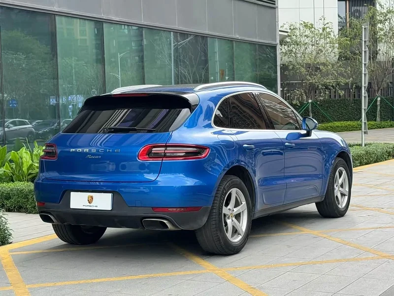 Porsche Macan — фото 9