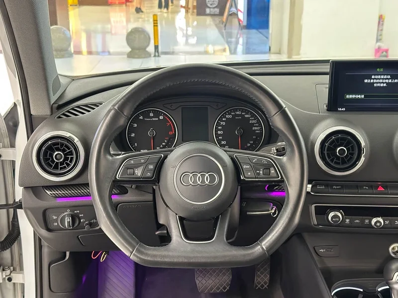 Audi A3 — фото 16