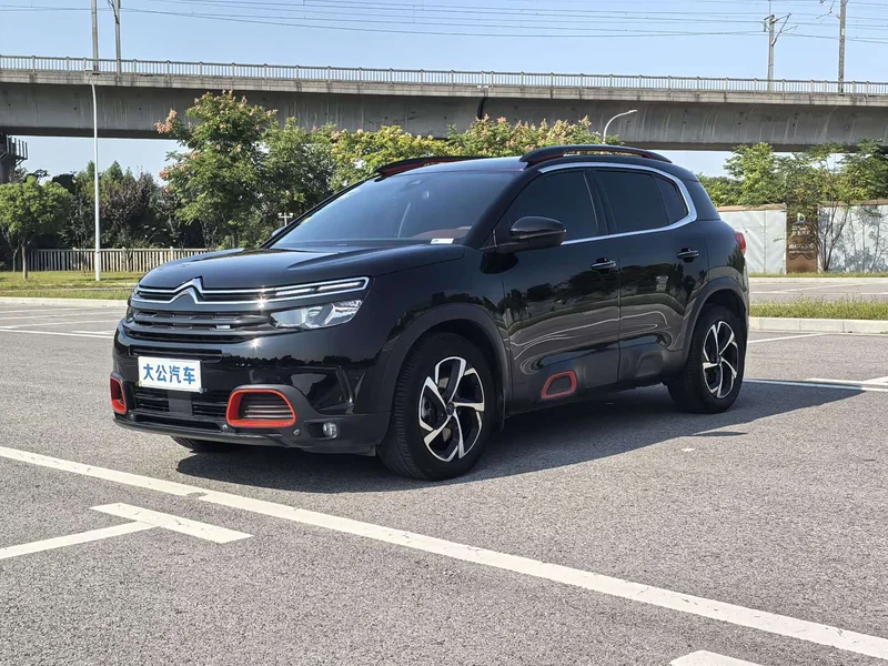 Peugeot C5 Aircross — фото 1
