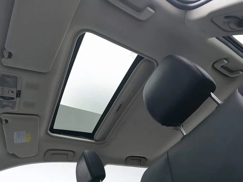 Mitsubishi Outlander — фото 14