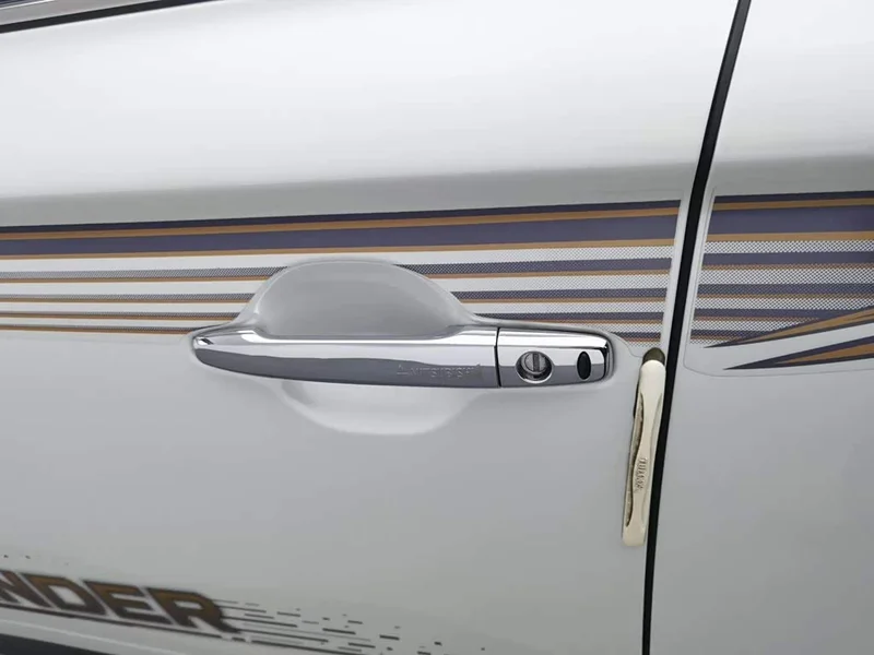 Mitsubishi Outlander — фото 18