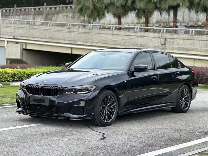 BMW 3-Series — фото 1