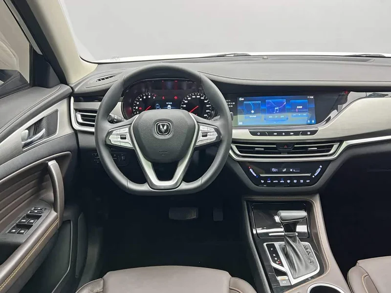 Changan CS35PLUS — фото 20