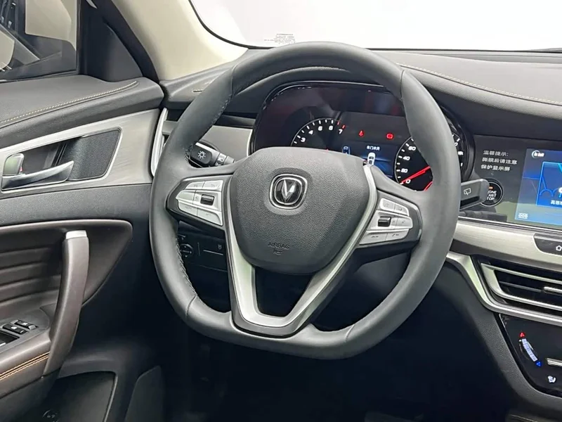 Changan CS35PLUS — фото 21