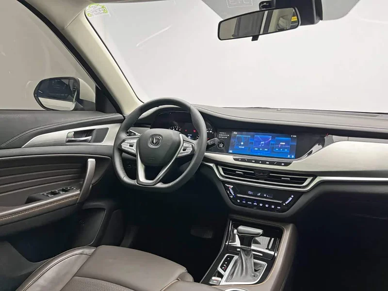Changan CS35PLUS — фото 24