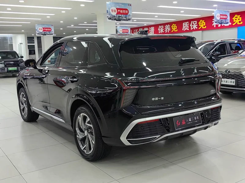 Hongqi HS3 PHEV — фото 11