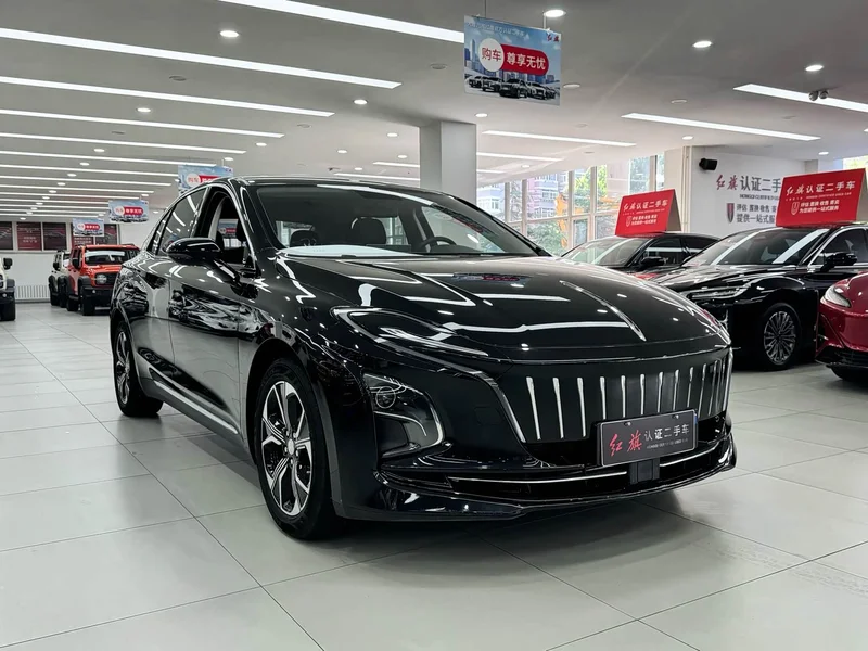 Hongqi E-QM5 — фото 3