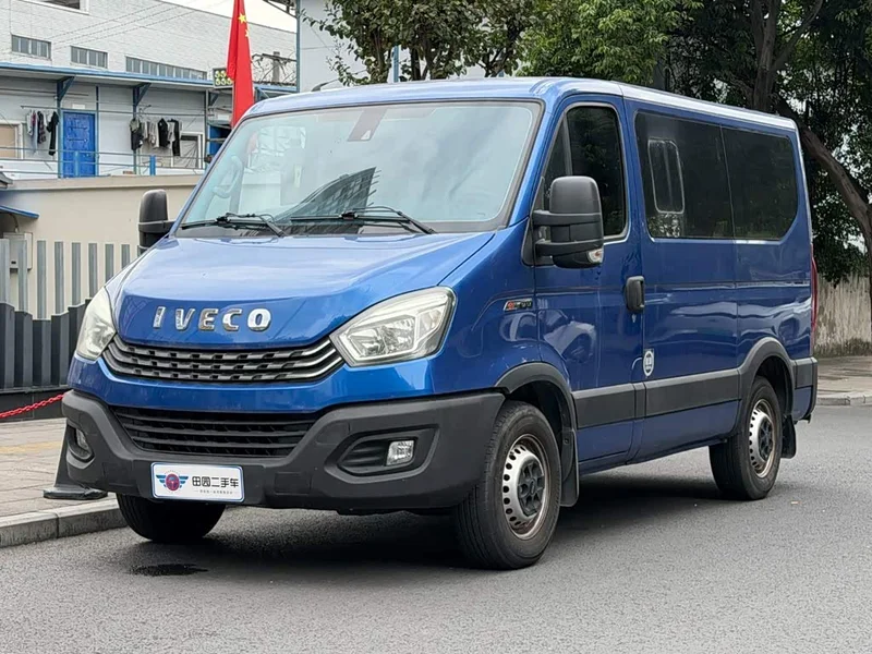 Iveco Eurocargo — фото 1