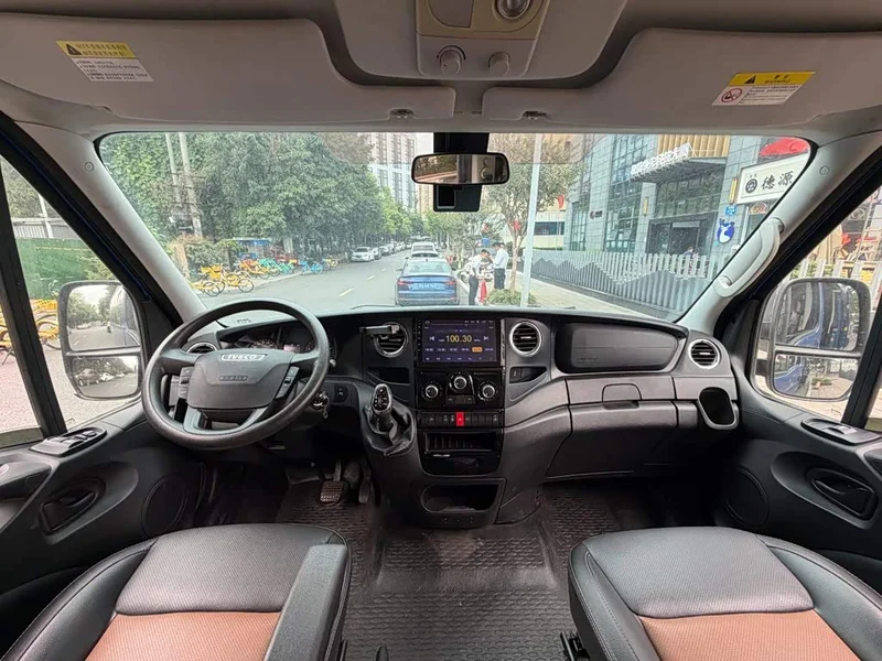 Iveco Eurocargo — фото 11