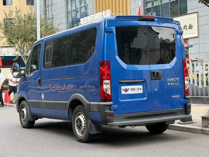 Iveco Eurocargo — фото 4