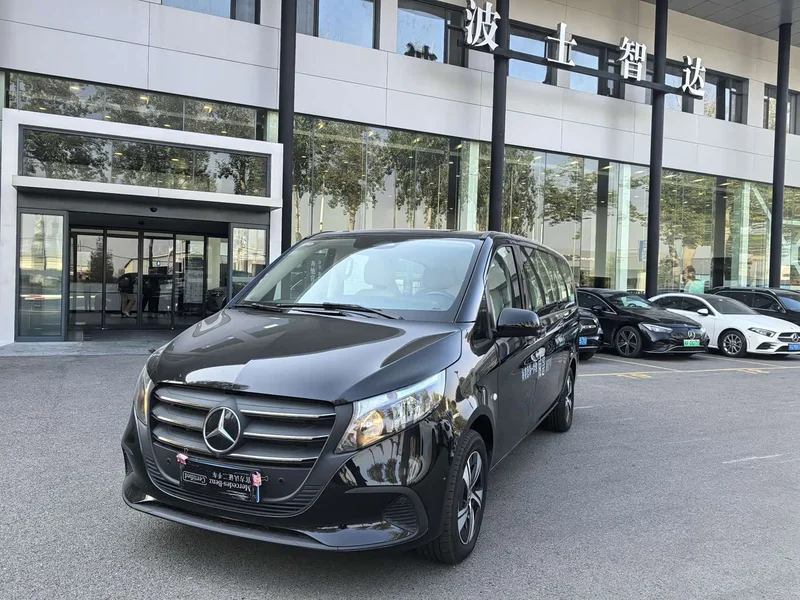 Mercedes-Benz Vito — фото 1