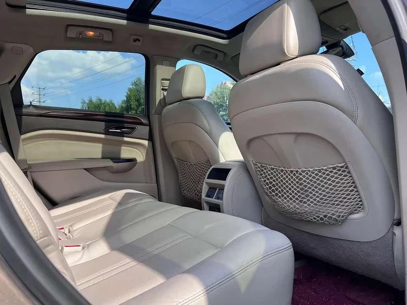 Cadillac SRX — фото 15