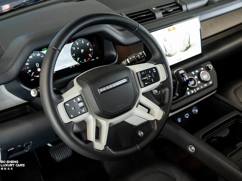 Land Rover Defender — фото 12