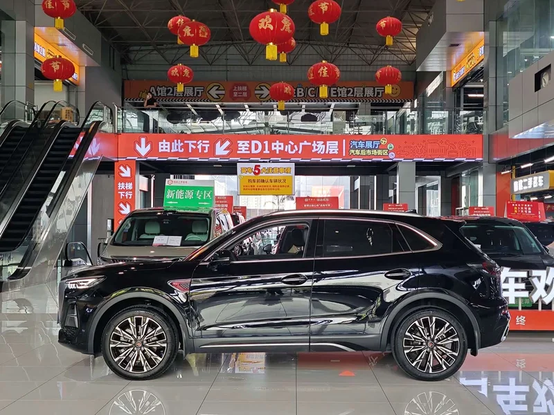 Hongqi HS5 — фото 15