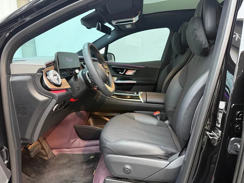 Mercedes-Benz EQE SUV — фото 19