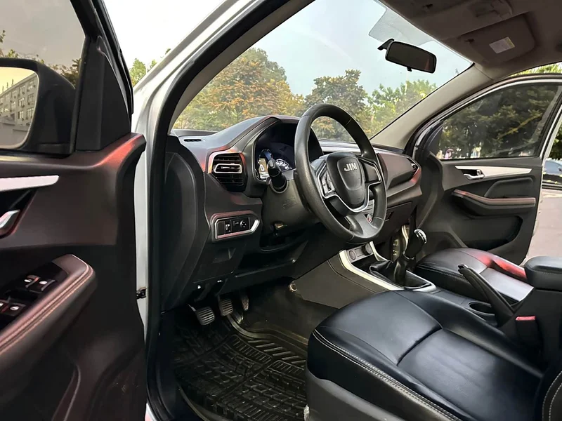Isuzu RE-MAX Ruimai — фото 4