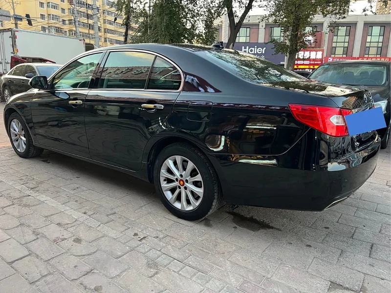 Hongqi H7 — фото 5