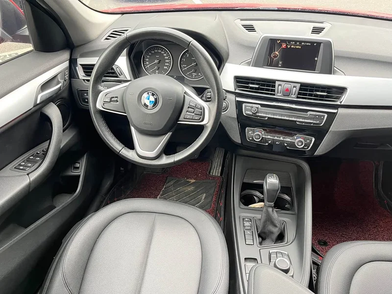 BMW X1 — фото 9