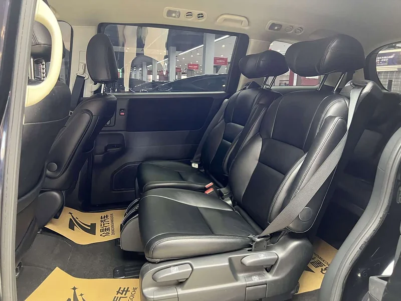 Honda Odyssey — фото 11